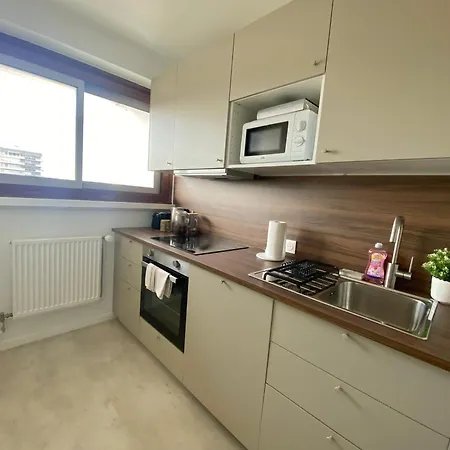 Апартаменты Eiffel Tower View & Pool