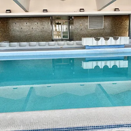 Eiffel Tower View & Pool Lägenhet *