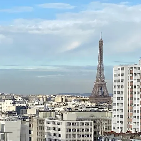 Eiffel Tower View & Pool 아파트