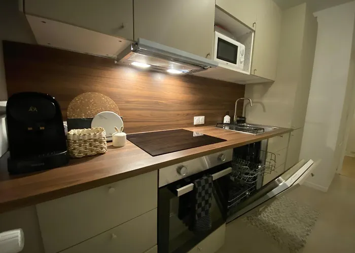 Apartment Eiffel Tower View & Pool *