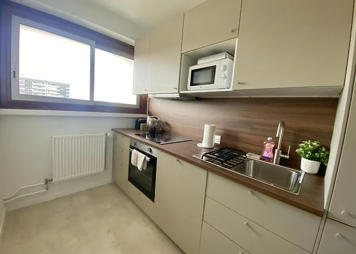 Appartement Eiffel Tower View & Pool