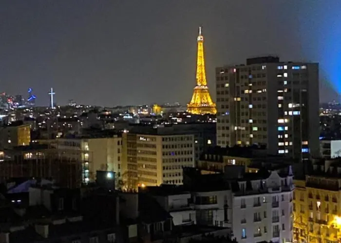 Lejlighed Eiffel Tower View & Pool